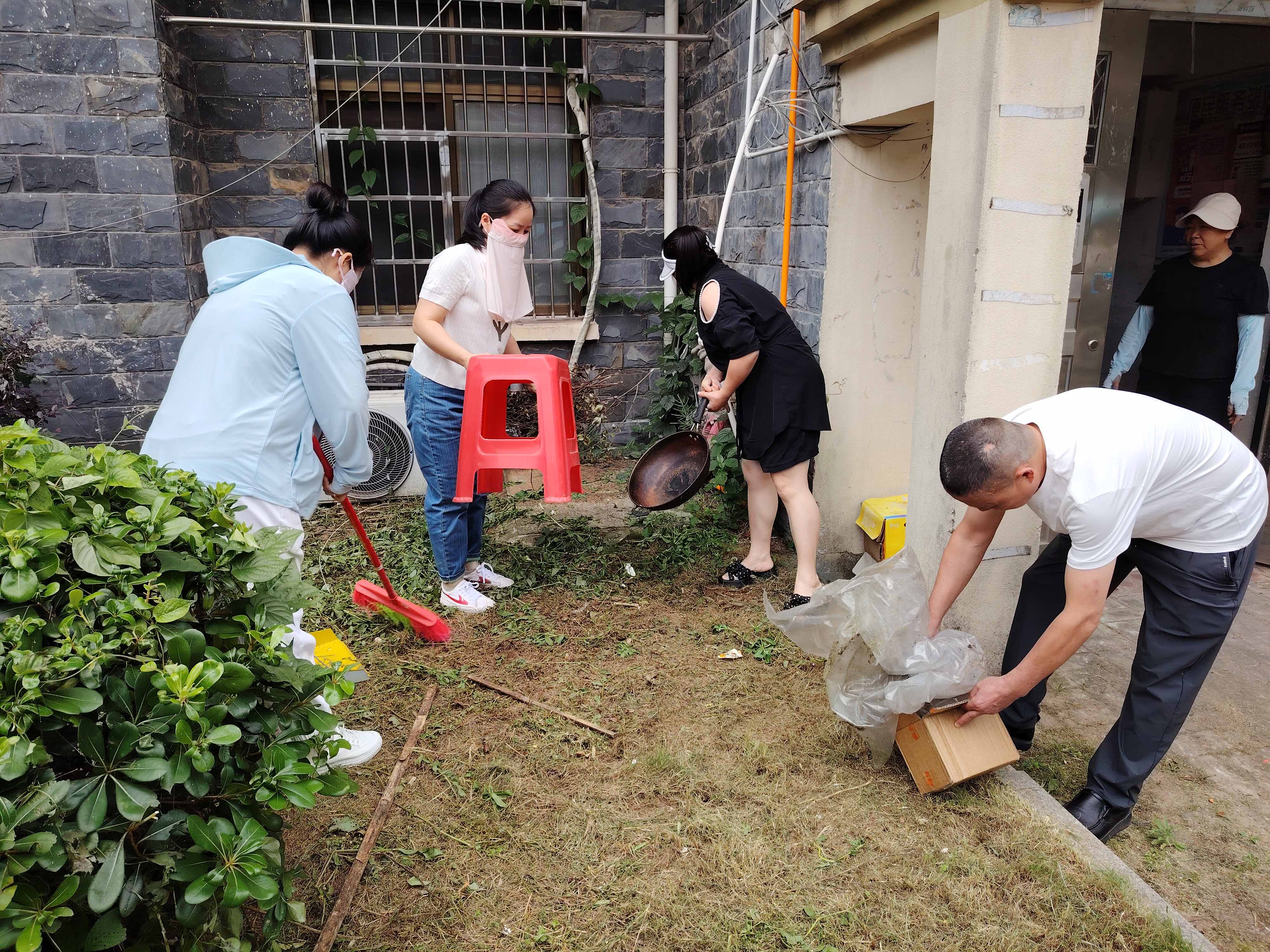 江西奉新：整治人居环境 共建美丽家园